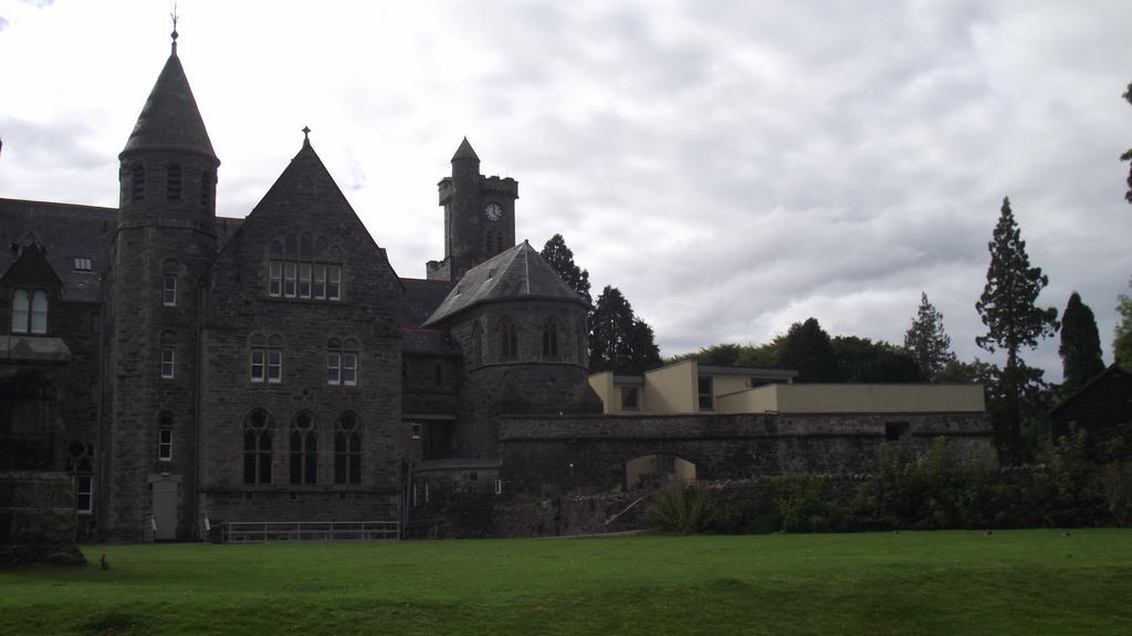 Old School Apartments Highland Club Fort Augustus Eksteriør billede
